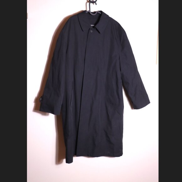 London Fog Other - Vintage London Fog Black Trench Coat 42 Short w Liner
